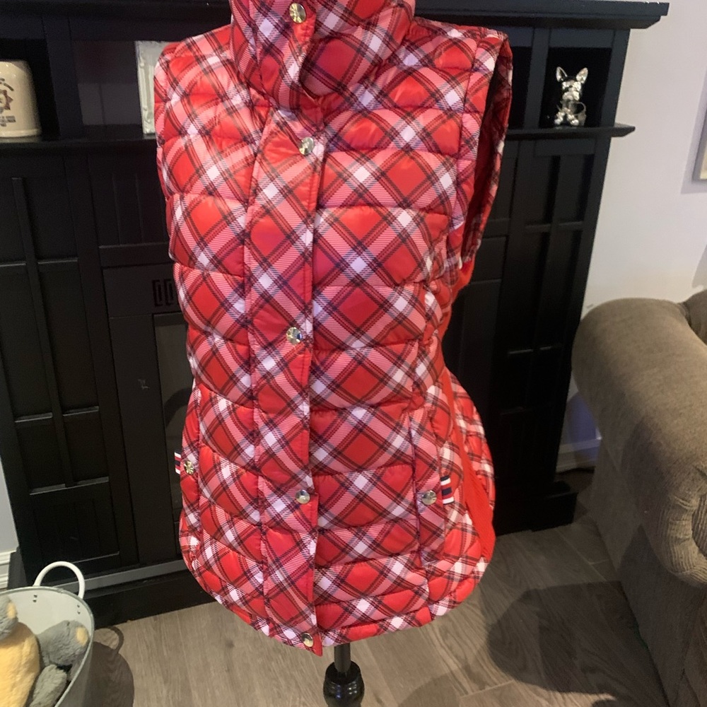 Super cute Tommy vest worn once